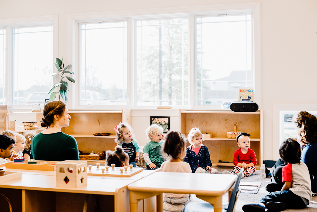 montessori toddlers listen still and calm